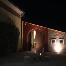 DAL Maso / Luigino - Outside entrance at night