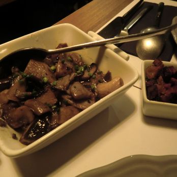 Os Bons Malandros - Portobello, Paris and Shiitake with Charcuterie (6,00 €) - Gastropubs Near Me - Lisbon, 11