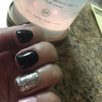 Coco Luxe Nails - Eyelash Service Near Me - Santa Monica, California