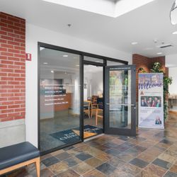 Kaufman Chiropractic Clinic - Bothell Entrance - Interior