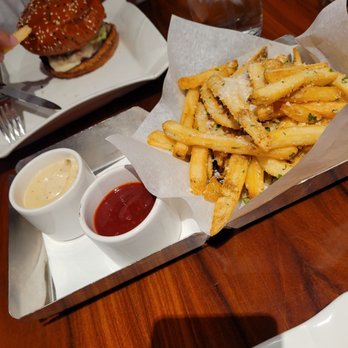 Gordon Ramsay Burger Las Vegas - Truffle Parmesan Fries - Burgers Near Me - Las Vegas, Nevada Gordon Ramsay Burger Las Vegas - Truffle Parmesan Fries - Burgers Near Me - Las Vegas, Nevada
