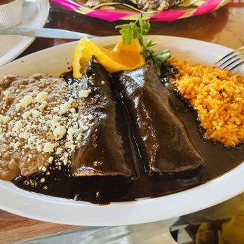 LA Oaxaca Restaurant - Enchiladas de Mole - Mexican Near Me - Los Angeles, California LA Oaxaca Restaurant - Enchiladas de Mole - Mexican Near Me - Los Angeles, California