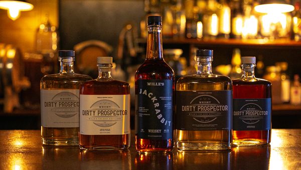 Wille's Tin Shop by null