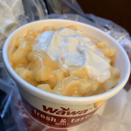 Mac and cheese with garlic aioli Mac and cheese with garlic aioli