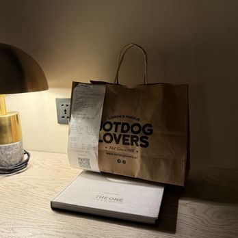 Hot Dog Lovers - Hot Dogs Near Me - Lisbon, 11