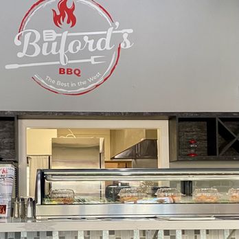 Buford’s BBQ - Display of peach cobbler - Barbeque Near Me - Antioch, California