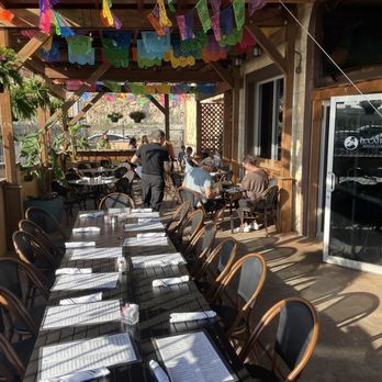 El Catrin - Patio - Mexican Near Me - San Antonio, Texas
