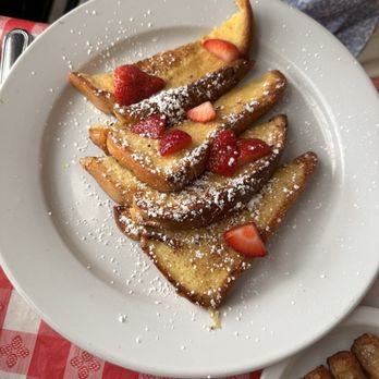 La Parisienne - French toast - Cafes Near Me - Aiken, South Carolina