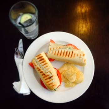 Rialto Cafe - Breakfast & Brunch Near Me - Fullerton, California Rialto Cafe - Breakfast & Brunch Near Me - Fullerton, California