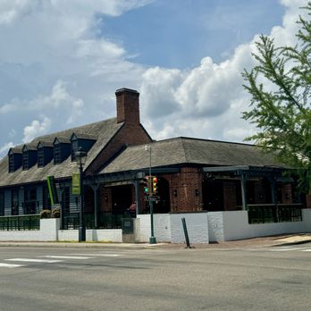 Precarious Beer Project - Exterior - Beer Gardens Near Me - Williamsburg, Virginia