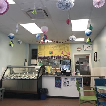 Pompelmo Gelateria - Cute spot - Gelato Near Me - Westerly, Rhode Island