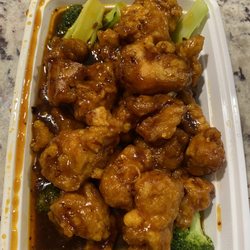 Peking Restaurant - General tso chicken