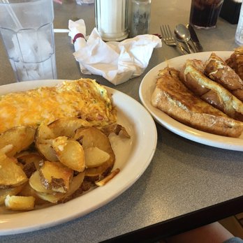 Papou's Place - Breakfast for dinner - American Near Me - Richmond, Michigan