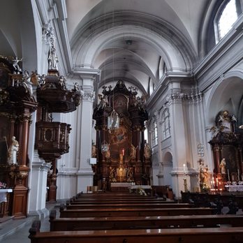 Karmeliterkloster - Kanzel und Altar - Churches Near Me - Bamberg, BY