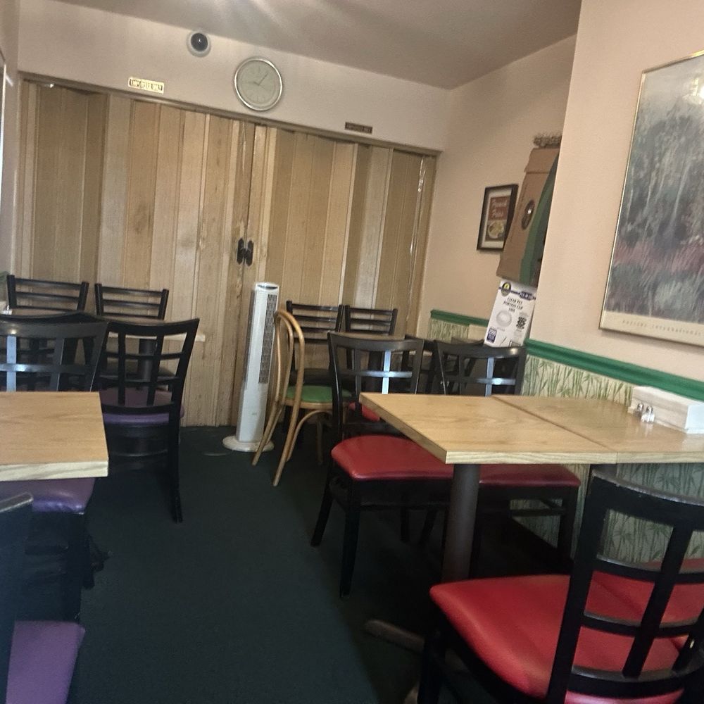 Parkway Eatery - Small eating area. It's comfortable. - American Near Me - Silver Spring, Maryland Parkway Eatery - Small eating area. It's comfortable. - American Near Me - Silver Spring, Maryland
