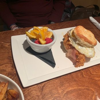 South Street Brewery - The Yard Bird on biscuit - Breweries Near Me - Charlottesville, Virginia