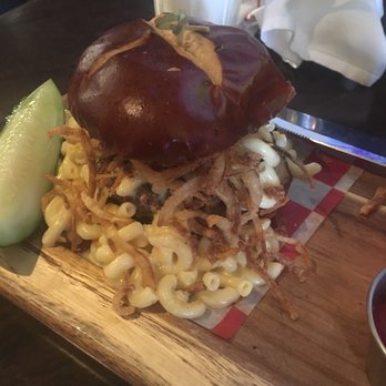 Union Burger Bar - Burgers Near Me - Southampton, New York Union Burger Bar - Burgers Near Me - Southampton, New York