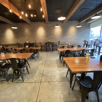 Gatlin's BBQ - Back dining area - Barbeque Near Me - Houston, Texas