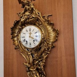 Neues Schloß - Historische Uhr