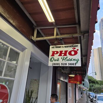 Pho Que Huong - Storefront - Vietnamese Near Me - Honolulu, Hawaii