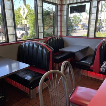 Byron's Hot Dog - Dining area - American Near Me - Chicago, Illinois Byron's Hot Dog - Dining area - American Near Me - Chicago, Illinois