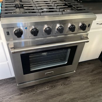 Subzero Refrigerator Repair - Thor 5 burner stove. - Appliances & Repair Near Me - Los Angeles, California