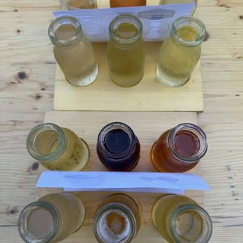 Farmhaus Cider Co. - Flights - Cideries Near Me - Hudsonville, Michigan