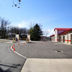 RedLine Speed Shine Car Wash - Rear of N. Atherton & entrance of Full Service Bay