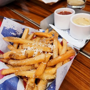 Gordon Ramsay Burger Las Vegas - 03.25.21 - Truffle Parmesan Fries - Burgers Near Me - Las Vegas, Nevada Gordon Ramsay Burger Las Vegas - 03.25.21 - Truffle Parmesan Fries - Burgers Near Me - Las Vegas, Nevada