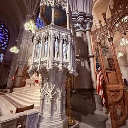 Cathedral Basilica of the Sacred Heart - The pulpit