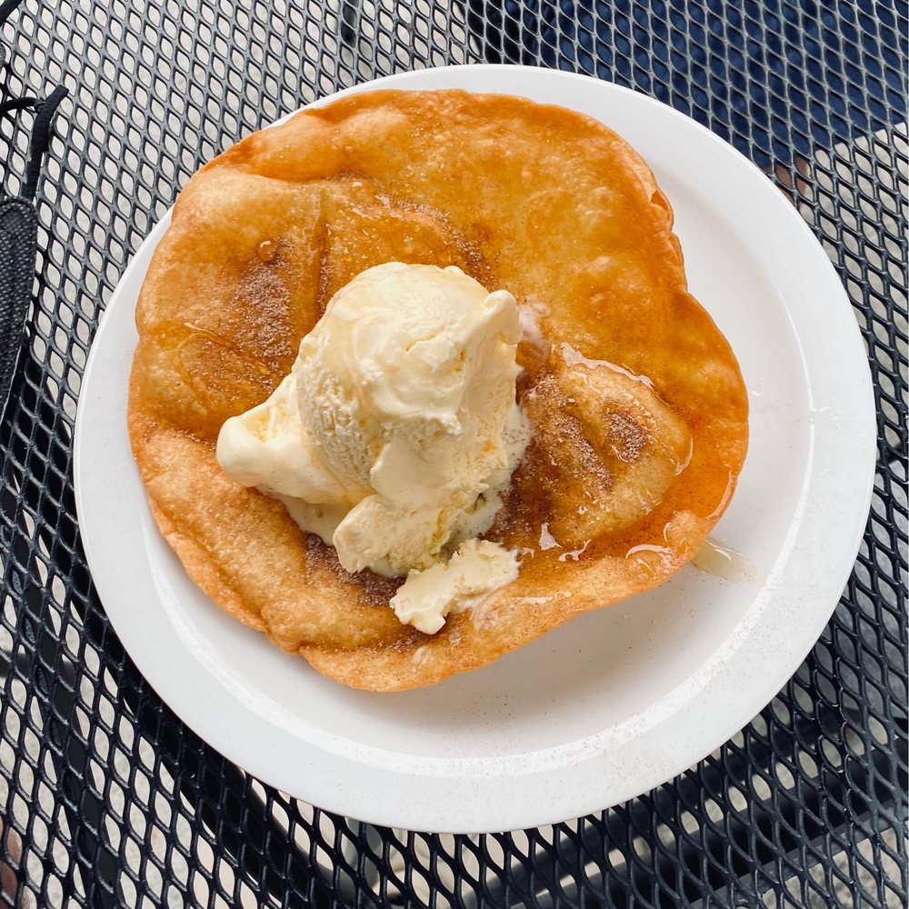 Sopapilla w ice cream