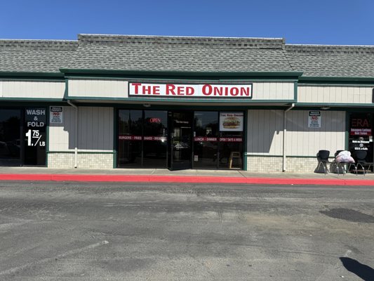 The Red Onion by null