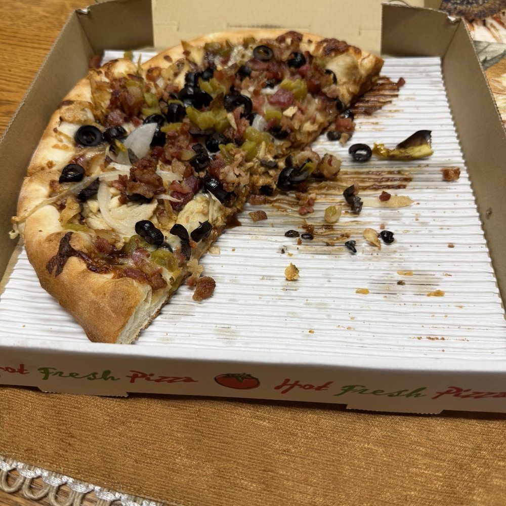Barbecue chicken pizza Barbecue chicken pizza