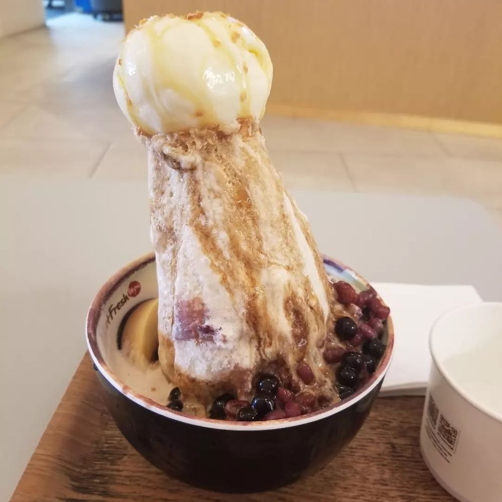 Meet Fresh - Brown sugar boba med size. But this pic looks so wrong lol - Bubble Tea Near Me - Flushing, New York Meet Fresh - Brown sugar boba med size. But this pic looks so wrong lol - Bubble Tea Near Me - Flushing, New York