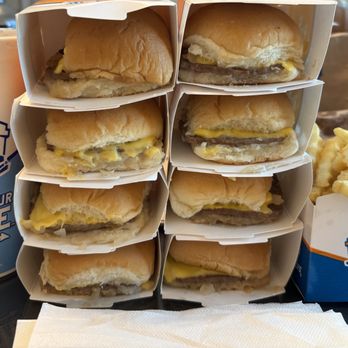 White Castle - Fantastic # 2 Combo and another 4 burgers togo !!! - Fast Food Near Me - Las Vegas, Nevada White Castle - Fantastic # 2 Combo and another 4 burgers togo !!! - Fast Food Near Me - Las Vegas, Nevada