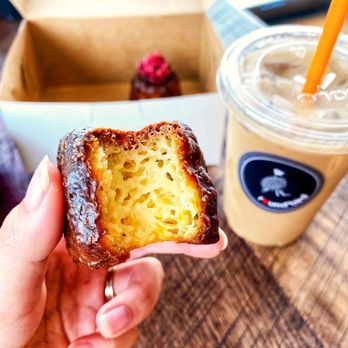 Round Bird Coffee - Original Canelé, Iced Dark Chocolate Raspberry Latte - Coffee & Tea Near Me - Jacksonville Beach, Florida