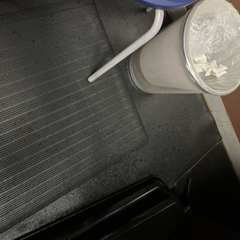 Bodyheat Tanning - Water over spray that got my freshly tanned legs and my purse. - Tanning Near Me - Henderson, Nevada