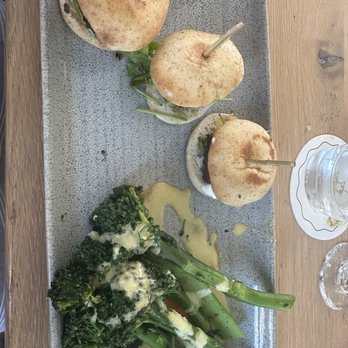 Lamarina - Lamb sliders - Seafood Near Me - West Palm Beach, Florida