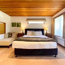 Glenorchy Lake House - King room
