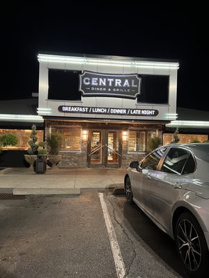 Central Diner & Grille by null