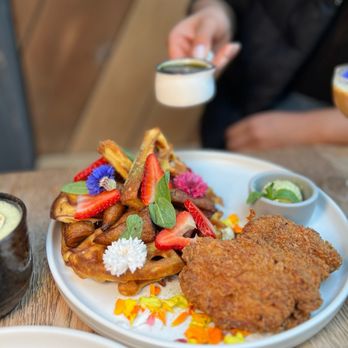 Horsefeather - Fries chicken and waffles - Cocktail Bars Near Me - San Francisco, California Horsefeather - Fries chicken and waffles - Cocktail Bars Near Me - San Francisco, California