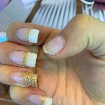 Elegant Nails Studio - Broken manicure after 5 days - Nail Salons Near Me - West Boylston, Massachusetts Elegant Nails Studio - Broken manicure after 5 days - Nail Salons Near Me - West Boylston, Massachusetts