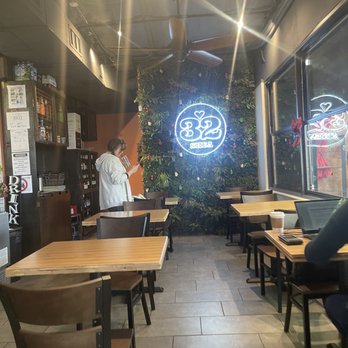 32 Shea - Inside - Coffee & Tea Near Me - Phoenix, Arizona