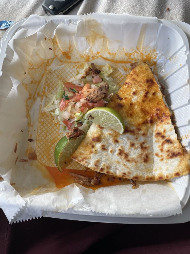 Taqueria & Pupuseria el Compadre