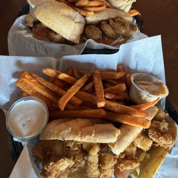 Lola's A Louisiana Kitchen - Shrimp po boys with sweet potato fries - Cajun/Creole Near Me - Las Vegas, Nevada Lola's A Louisiana Kitchen - Shrimp po boys with sweet potato fries - Cajun/Creole Near Me - Las Vegas, Nevada
