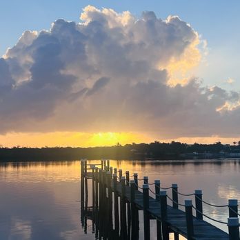 Jupiter Waterfront Inn - Beautiful morning on the water! - Hotels Near Me - Jupiter, Florida