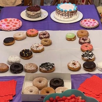 Glenn’s Donuts - These donuts DoNOT disappoint - Donuts Near Me - Selden, New York Glenn’s Donuts - These donuts DoNOT disappoint - Donuts Near Me - Selden, New York