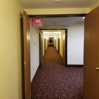 Quality Inn & Suites - Hotels Near Me - Pittsburgh, Pennsylvania