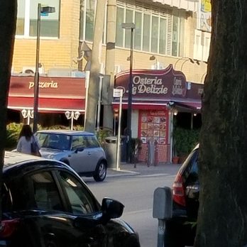 Osteria Le Delizie - Pizza Near Me - Rimini, RN