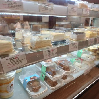 Timeless Tea Dessert Cafe - Issaquah - Cake case - Bubble Tea Near Me - Issaquah, Washington